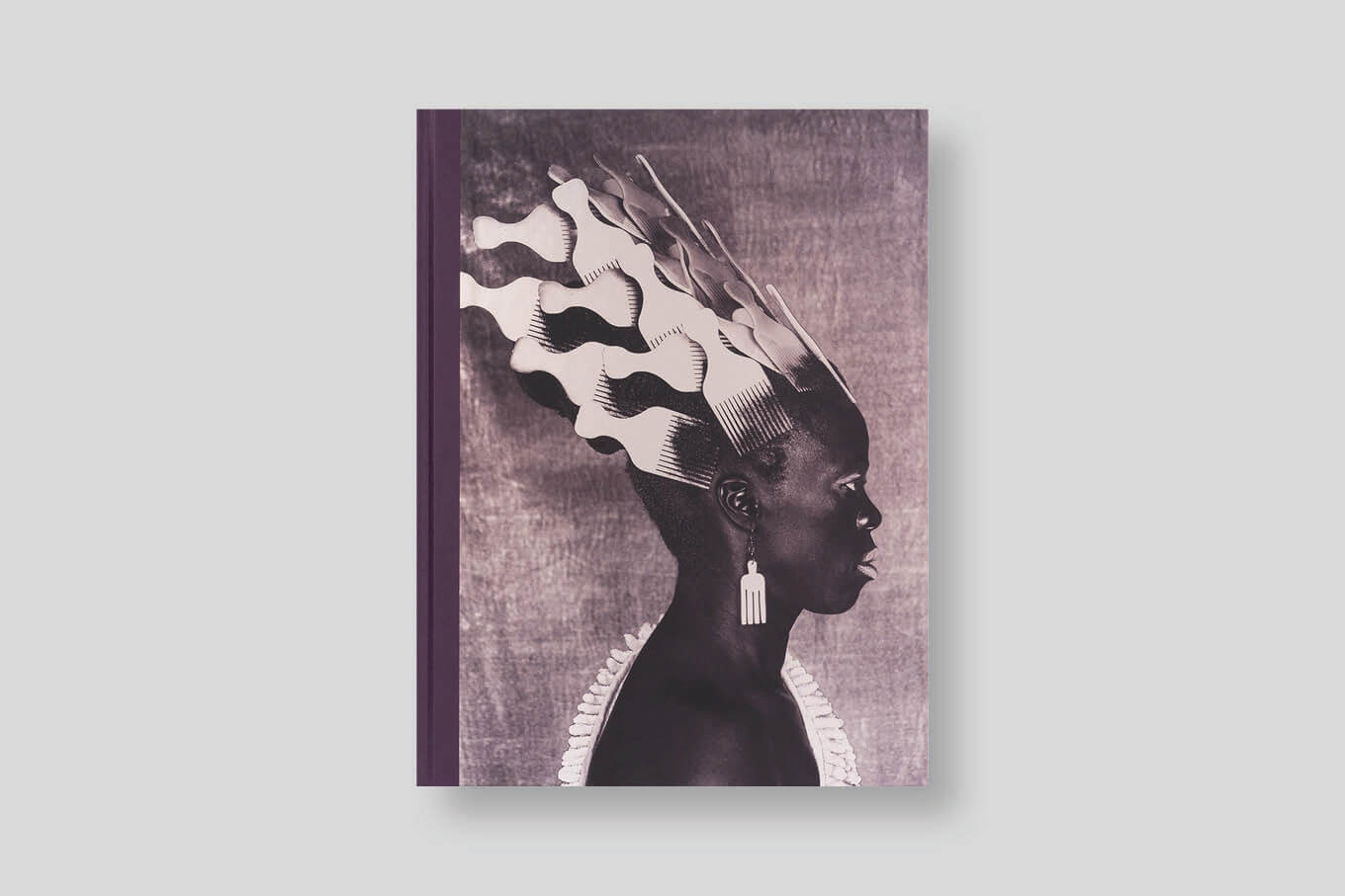 somnyama-ngonyama-hail-the-dark-lioness-vol-2-zanele-muholi-aperture-cover